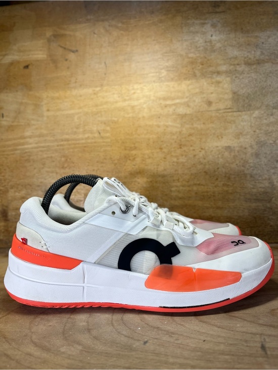 On Running Shoes - On Cloud The Roger Pro 2 Clay Womens Size 9 Tennis Shoes Sneakers White Orange